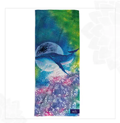 ECO-FRIENDLY BALLENA WHALE TOWEL